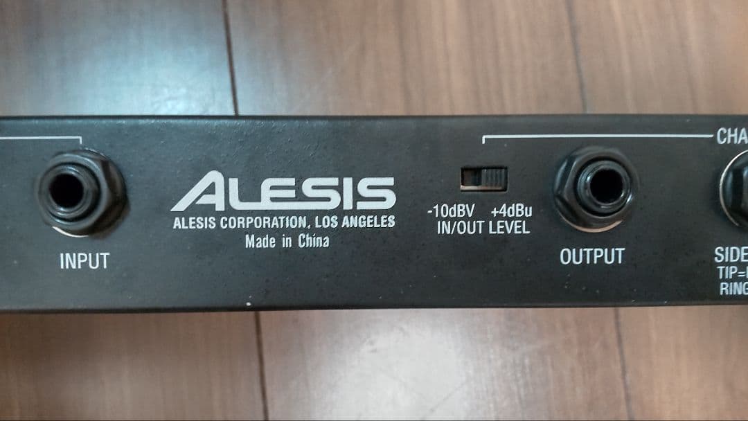 配信機器・PA機器・レコーディング機器 Alesis 3630 Compressor