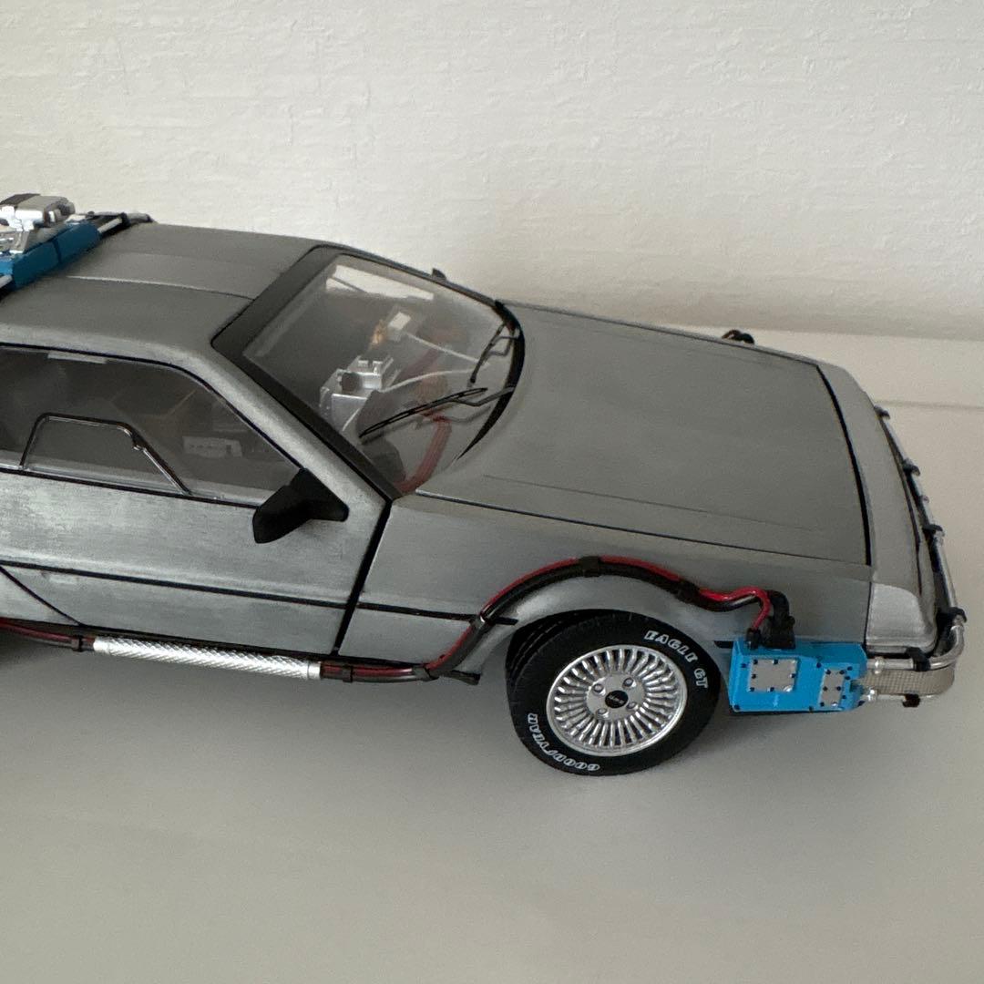 デロリアン　フィギュア　金属製　即発送