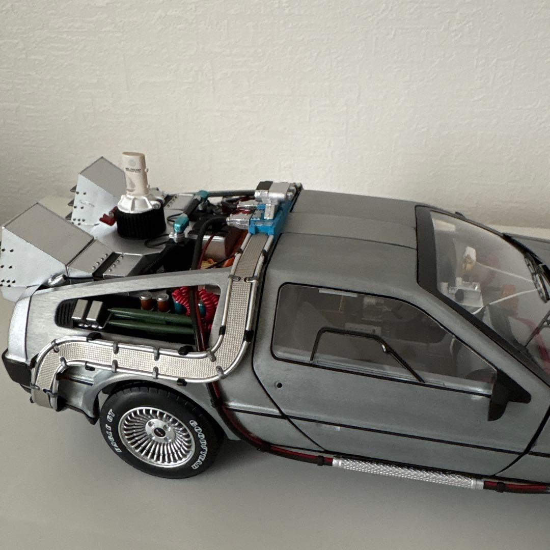 デロリアン　フィギュア　金属製　即発送