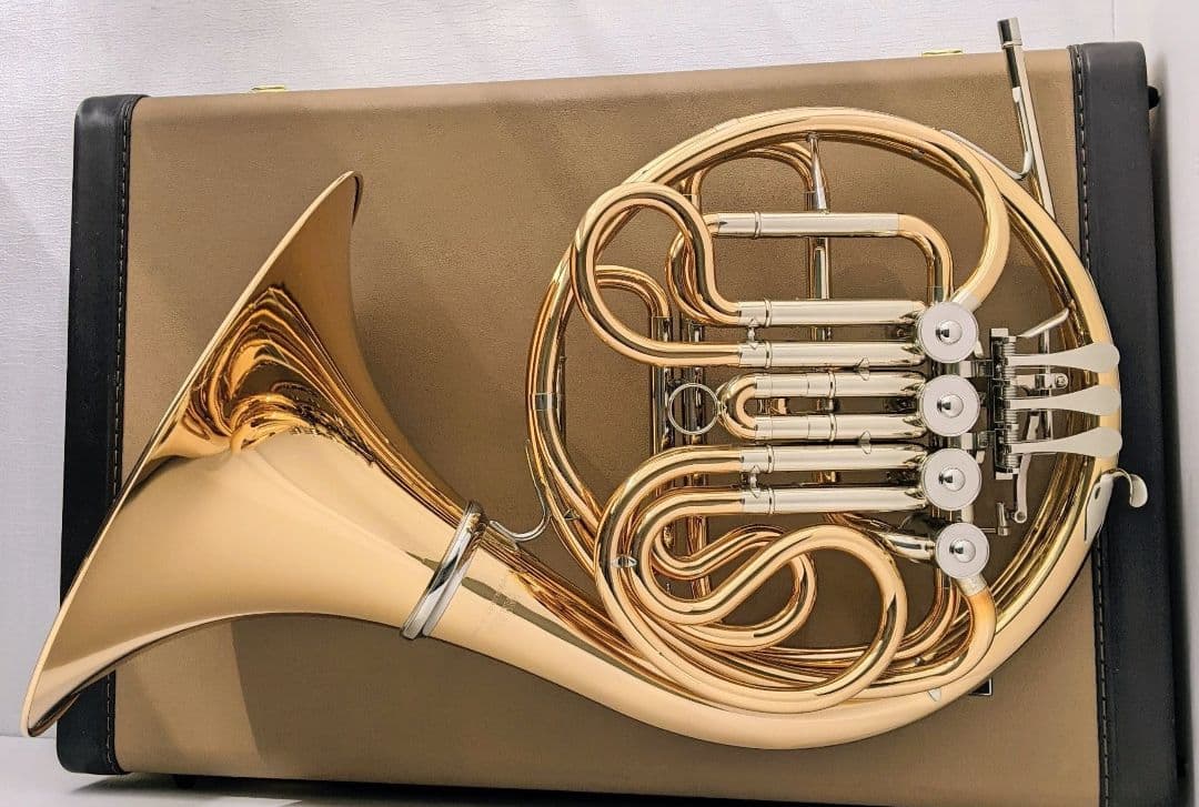 《つくし》【良質品】ヤマハ ホルン YHR-567GDB ゴールドブラス