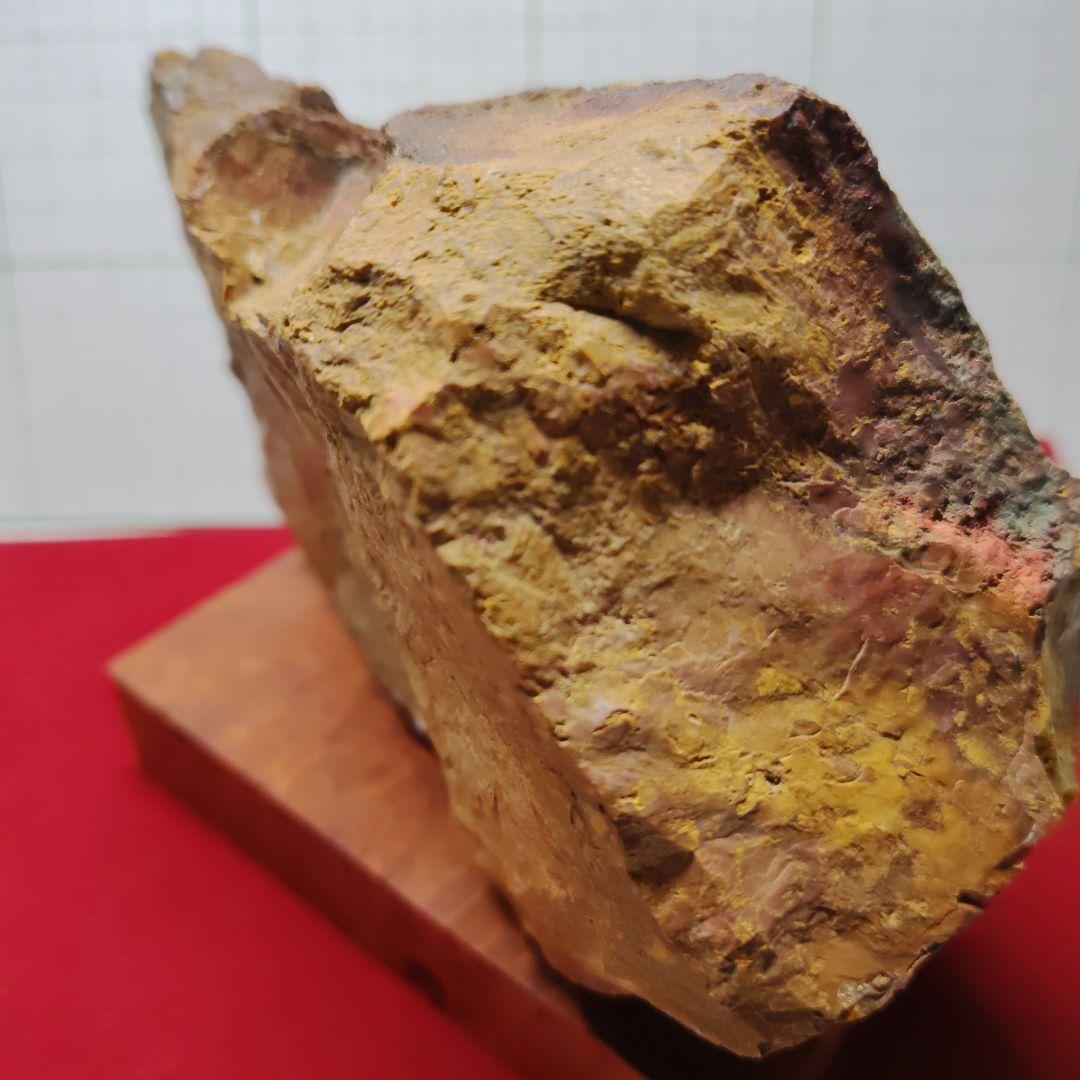 多彩な色の自然石（津軽錦石）原石、管理No．71238