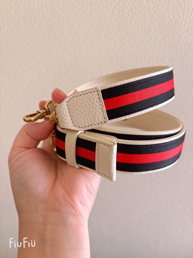 バンドリヤー iPhone15 ホワイト 定価16500円