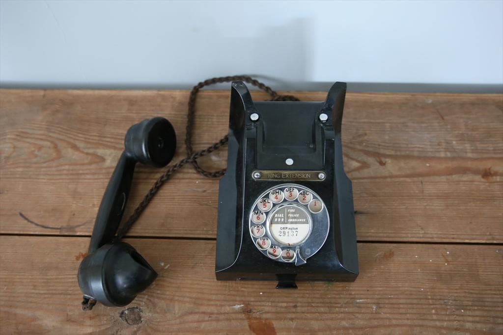 英国アンティークダイヤル式黒電話機/テレフォン/レトロオブジェ(74-99-2)