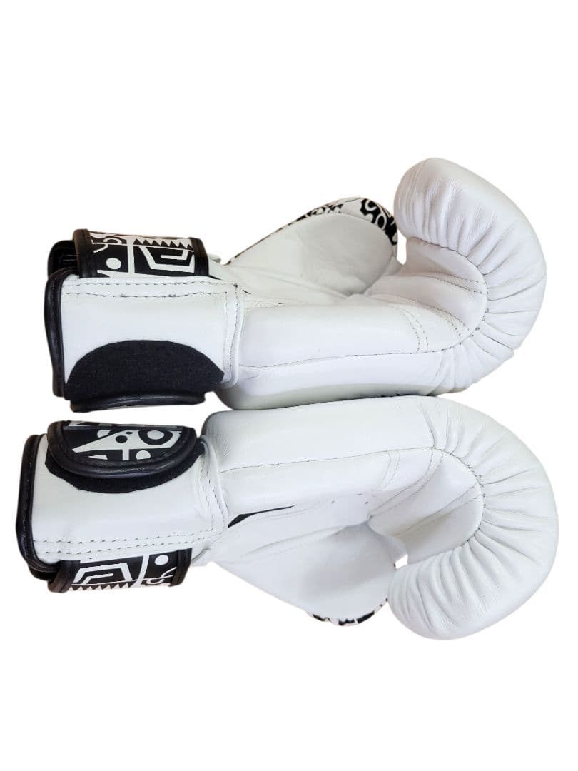 YOKKAO 10oz ボクシンググローブ - メルカリ