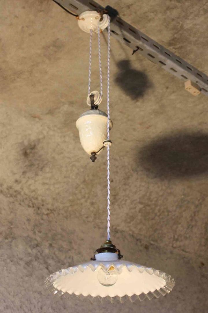 merci】 2b. フランス 吊り下げ 滑車 ランプ 古道具 店舗什器 ライト・照明