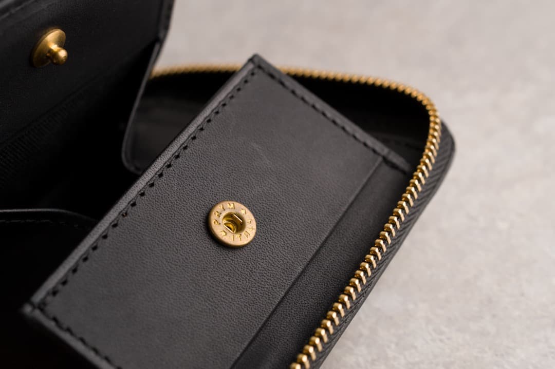 【ほぼ新品】レンマ クルバ ミニラウンドウォレット ブラック lemma