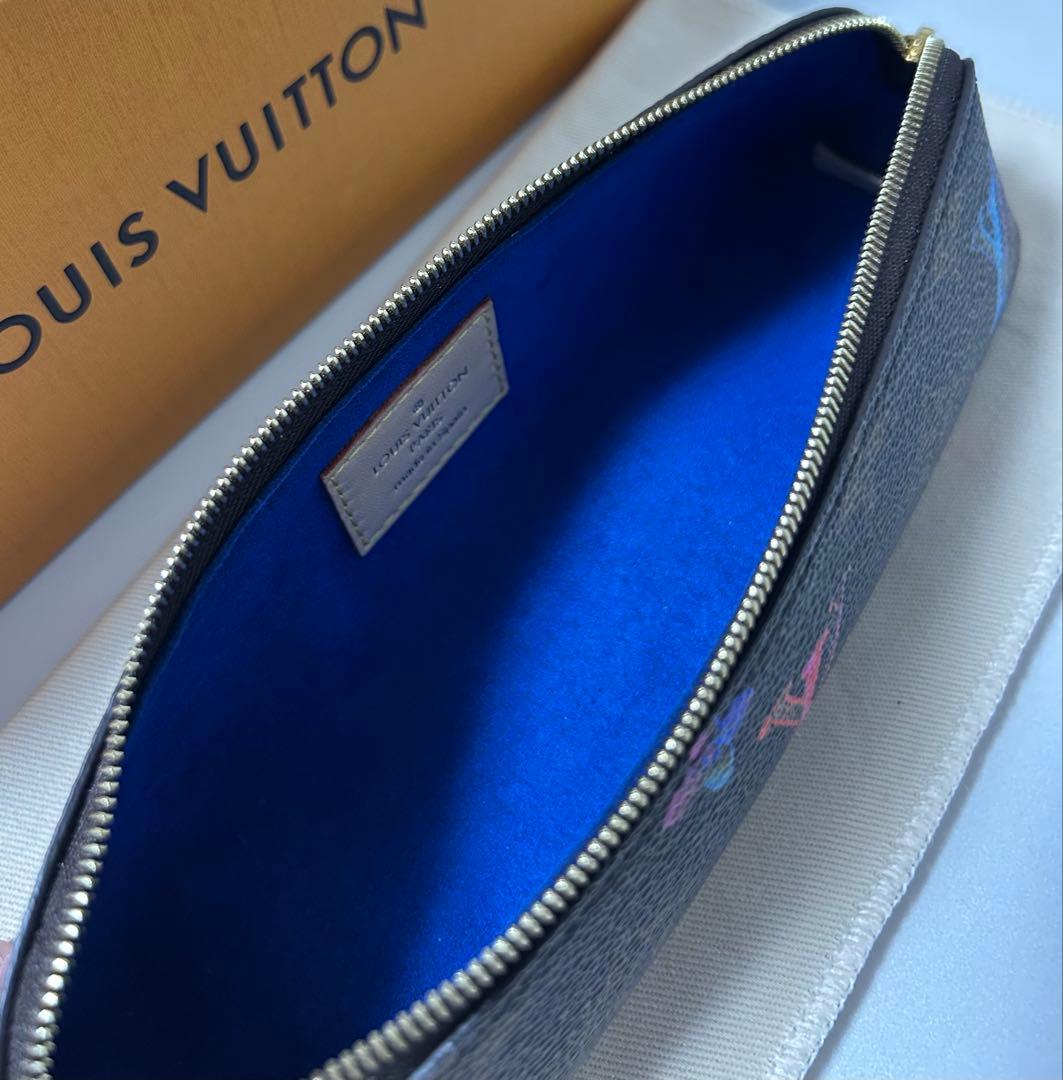 ルイヴィトン　ペンケース