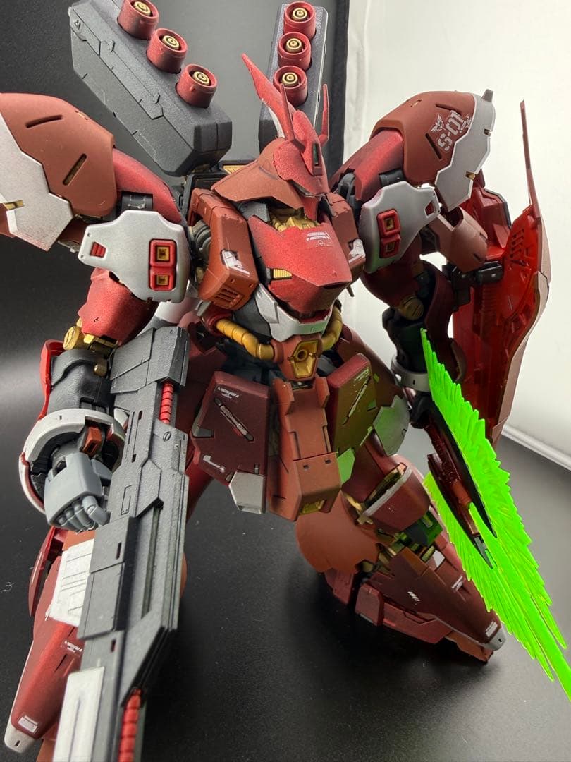 RGサザビー　ガンプラ