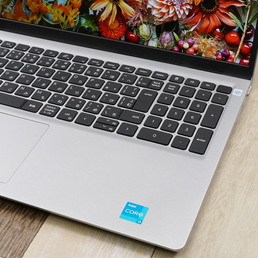 極美品の神速仕様✨11世代コアi3に超高速SSD＆大