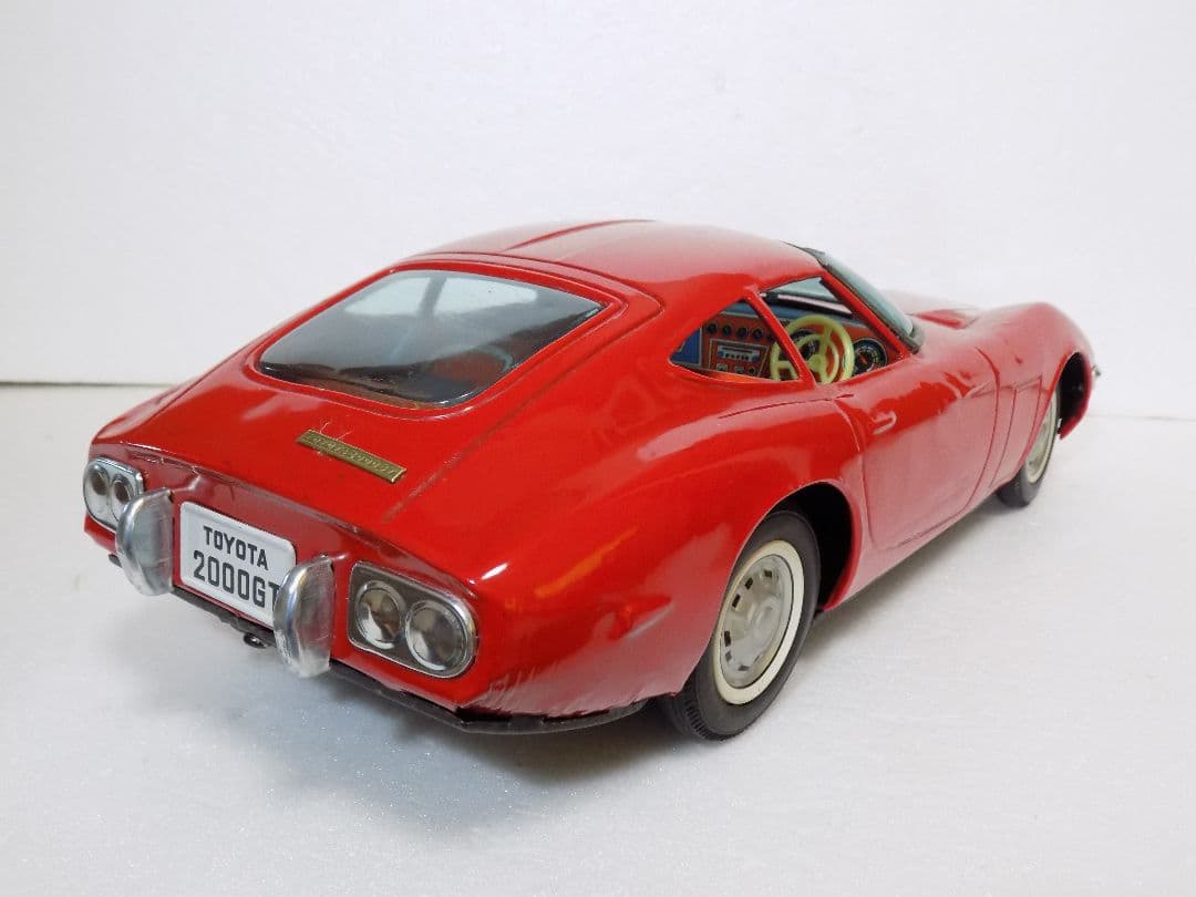 希少ブリキ　イチコー　TOYOTA　2000 GT ※フリクション