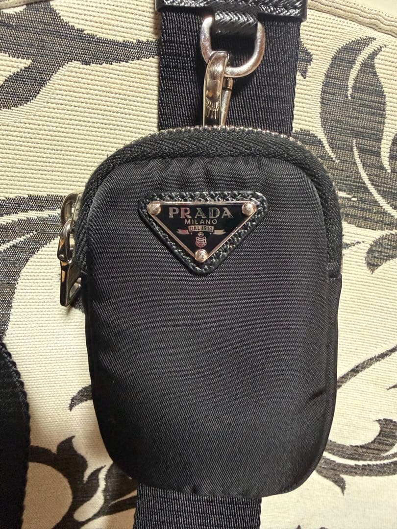 PRADA Re-Edition 2005 Re-Nylon バッグ