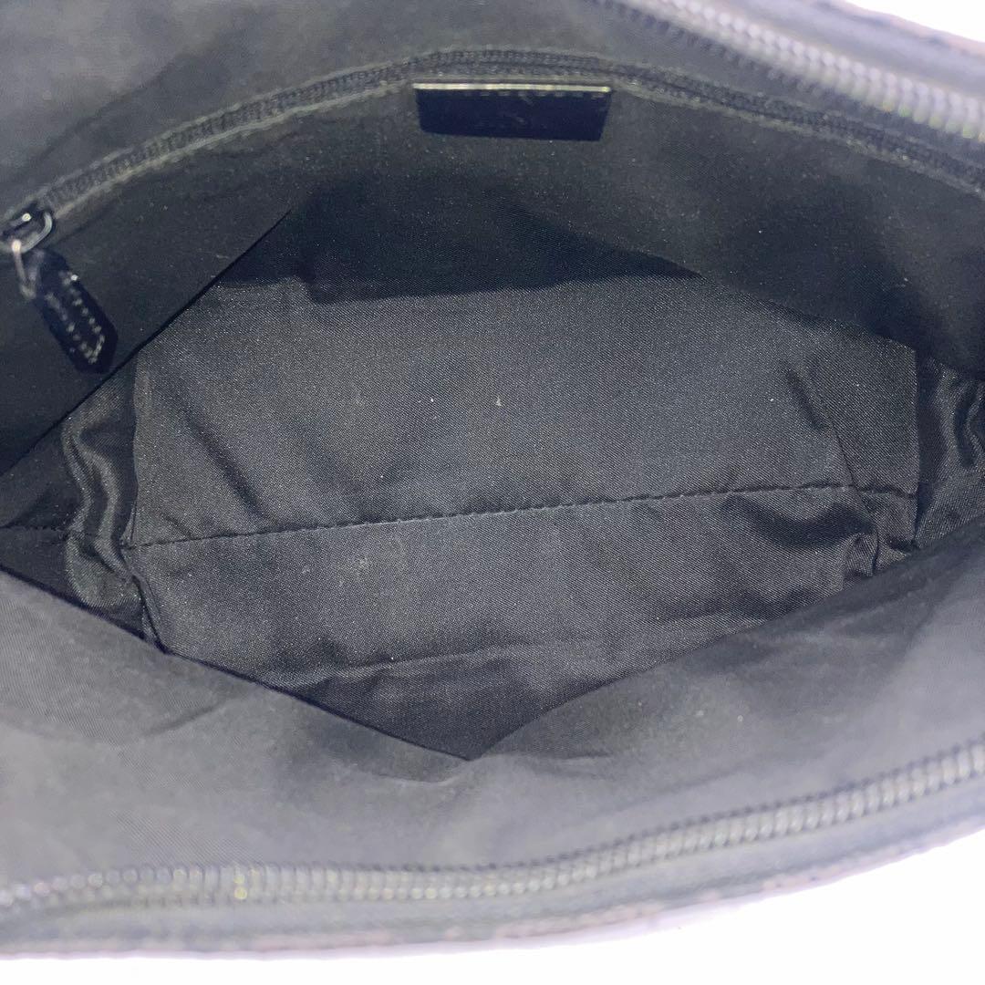 GUCCI グッチ　ワンショルダーバッグ　GGキャンバス　ハンドバッグ　黒