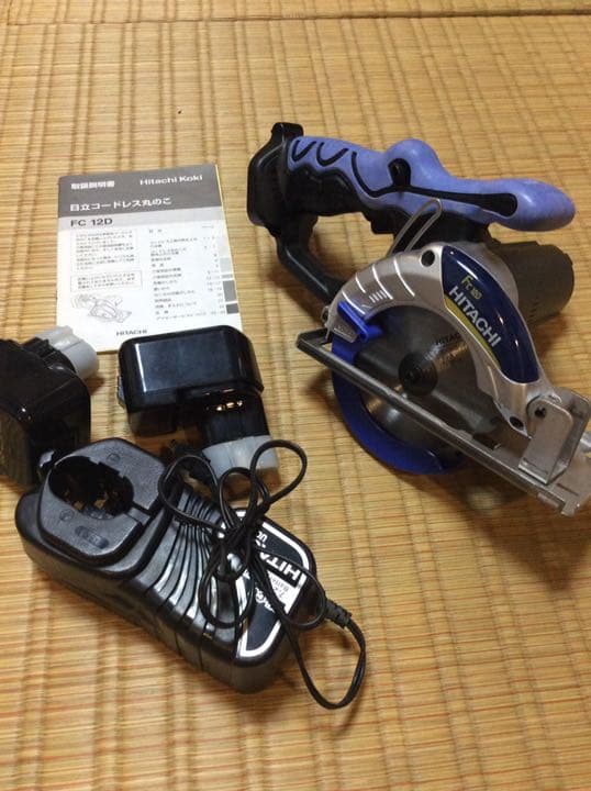 SSOOOK スリングバッグ ホワイト 右 ポーチ付き