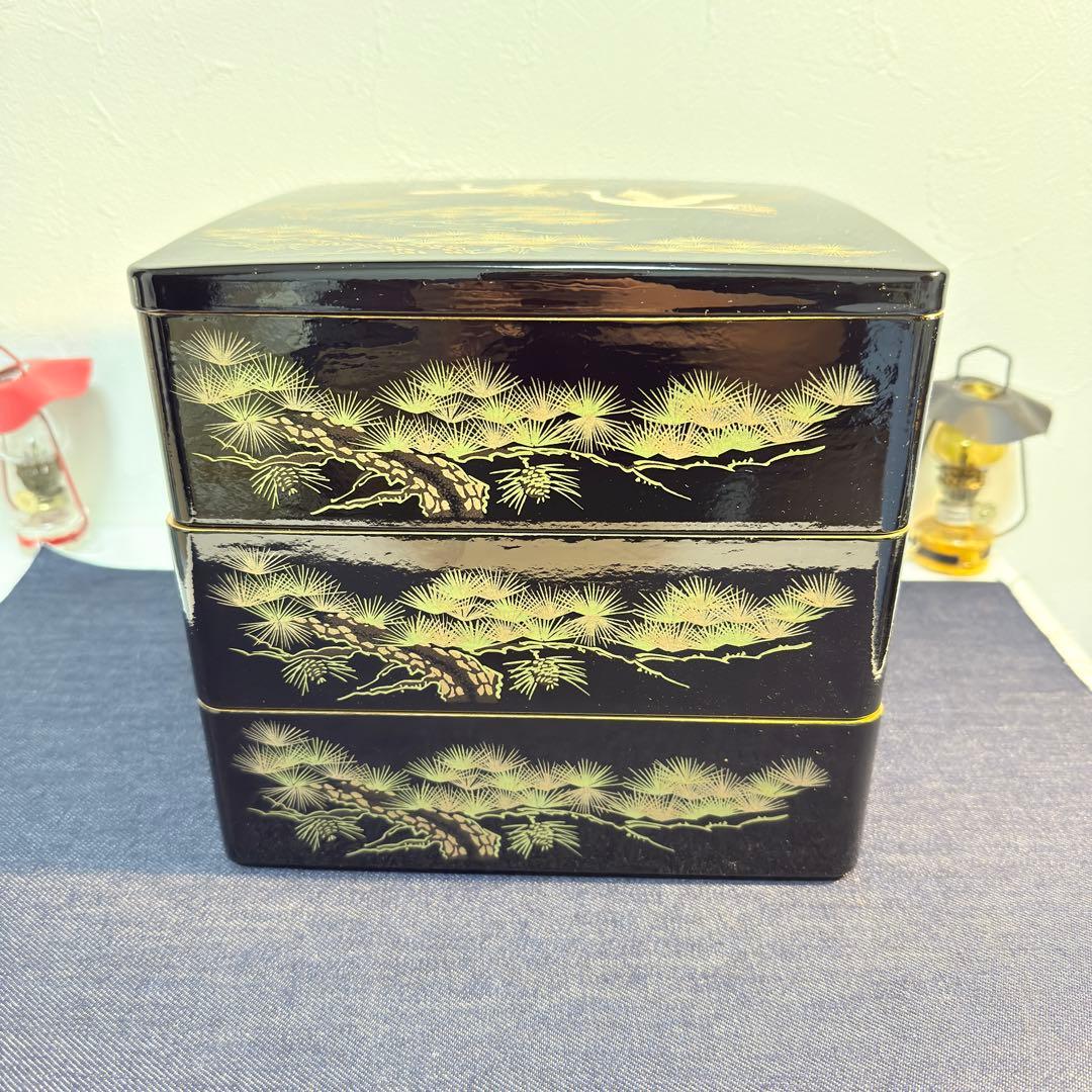 新品未使用 会津塗 3段重箱 松に鶴 蒔絵 黒内朱 6.5寸 昭和レトロ