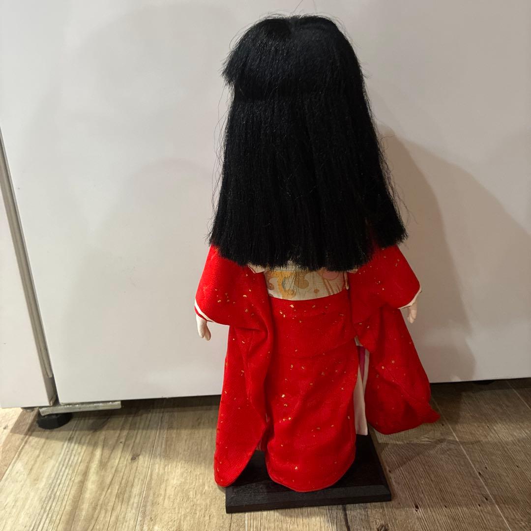 日本人形セット 赤い着物と黒い羽織 - メルカリ