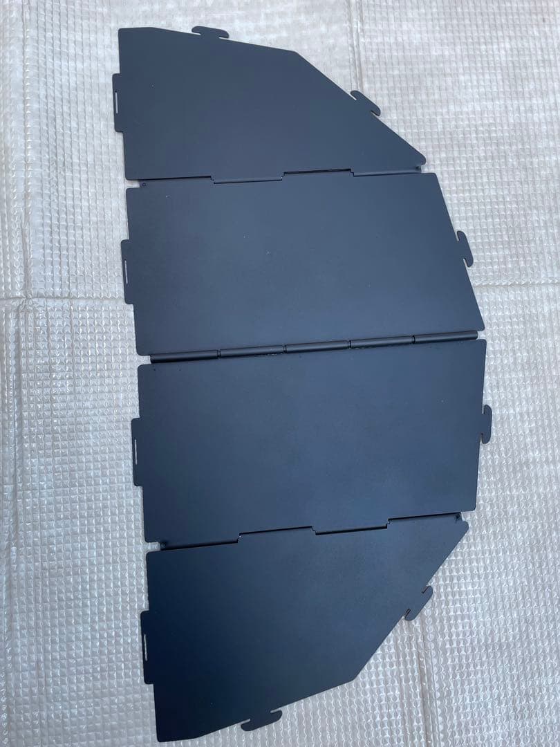 スームルームアーチ型焚き火台 サンゾー工務店ロダン型