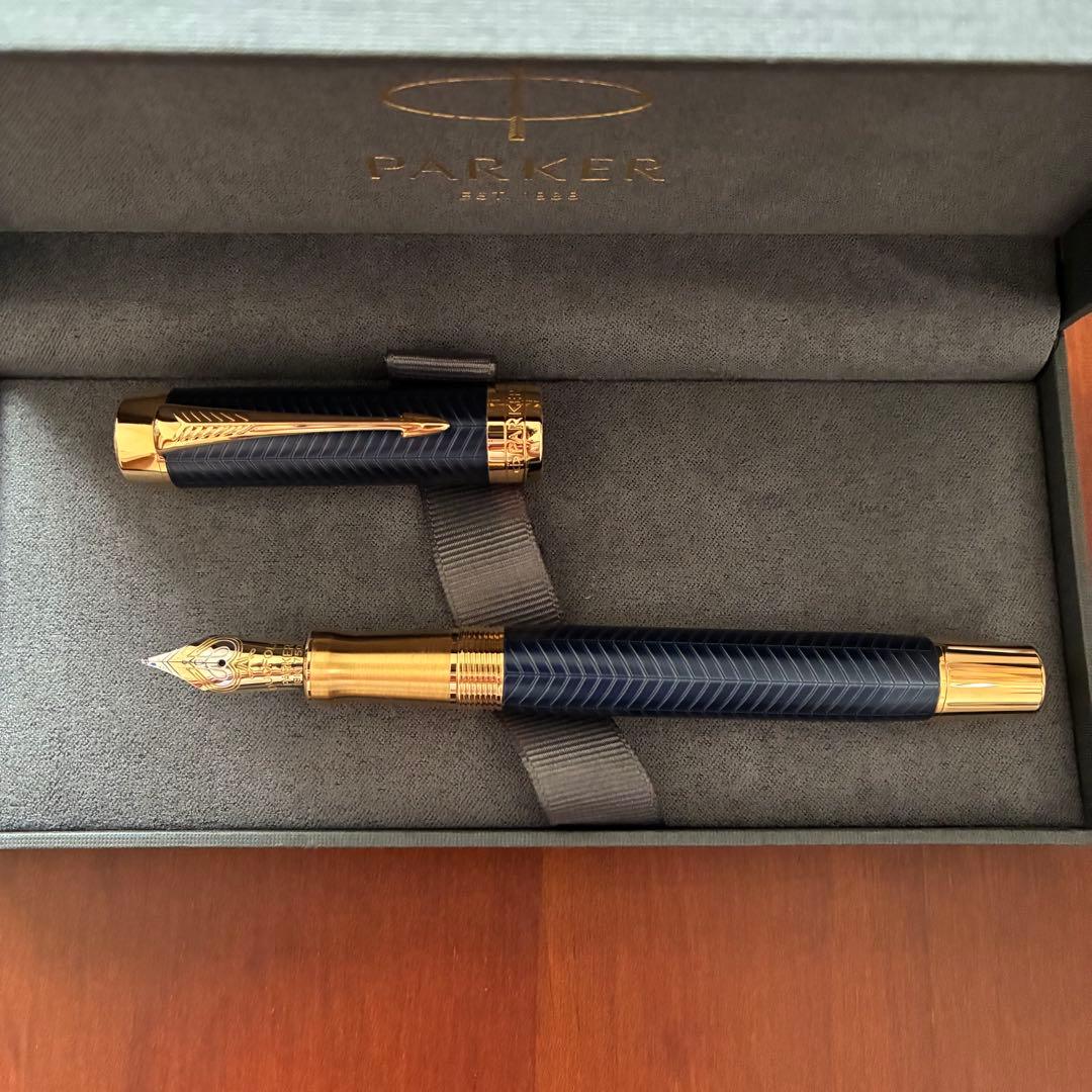 セール中！極美品 パーカー デュオフォールド 万年筆 ブルーシェブロン