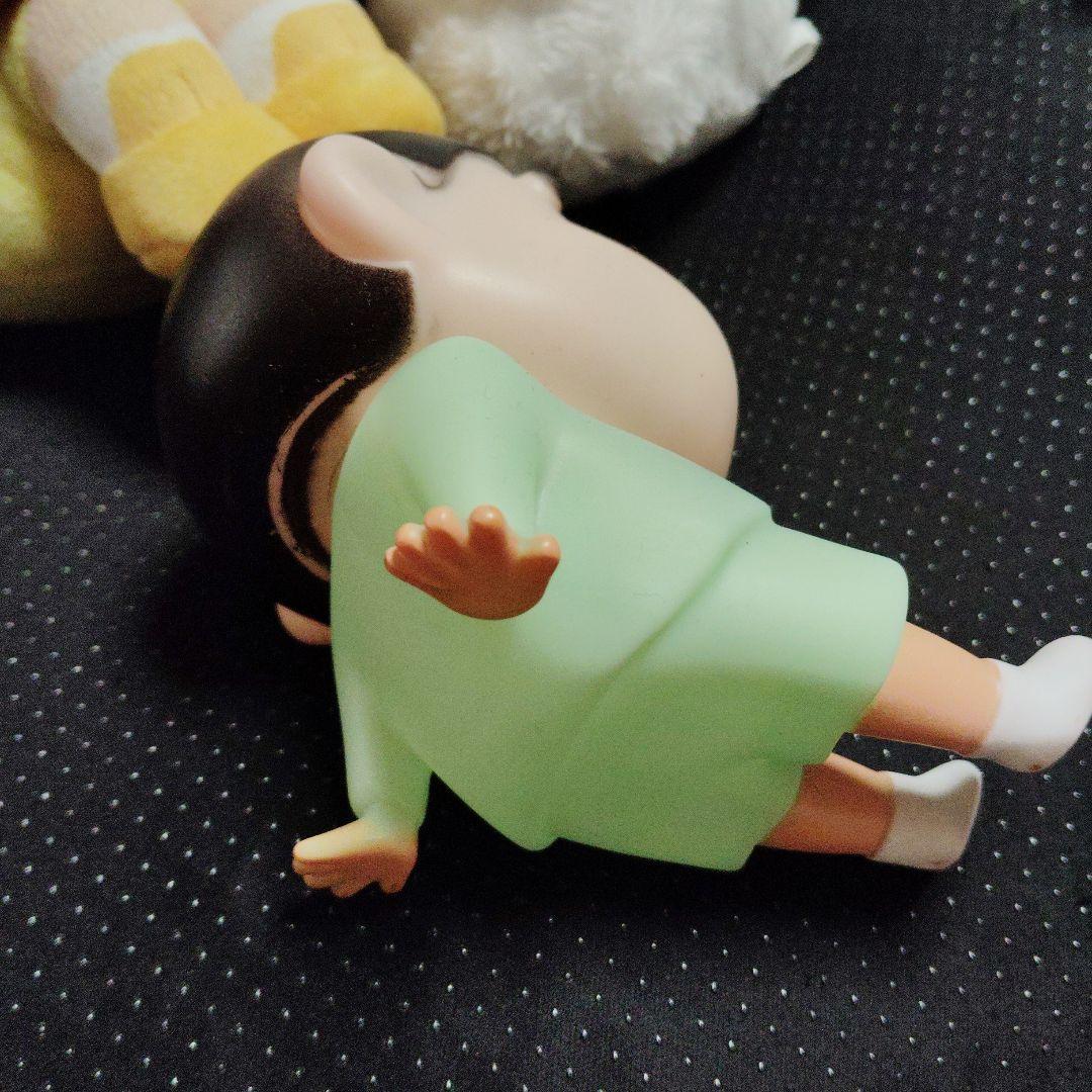 クレヨンしんちゃん ぬいぐるみとフィギュアセット
