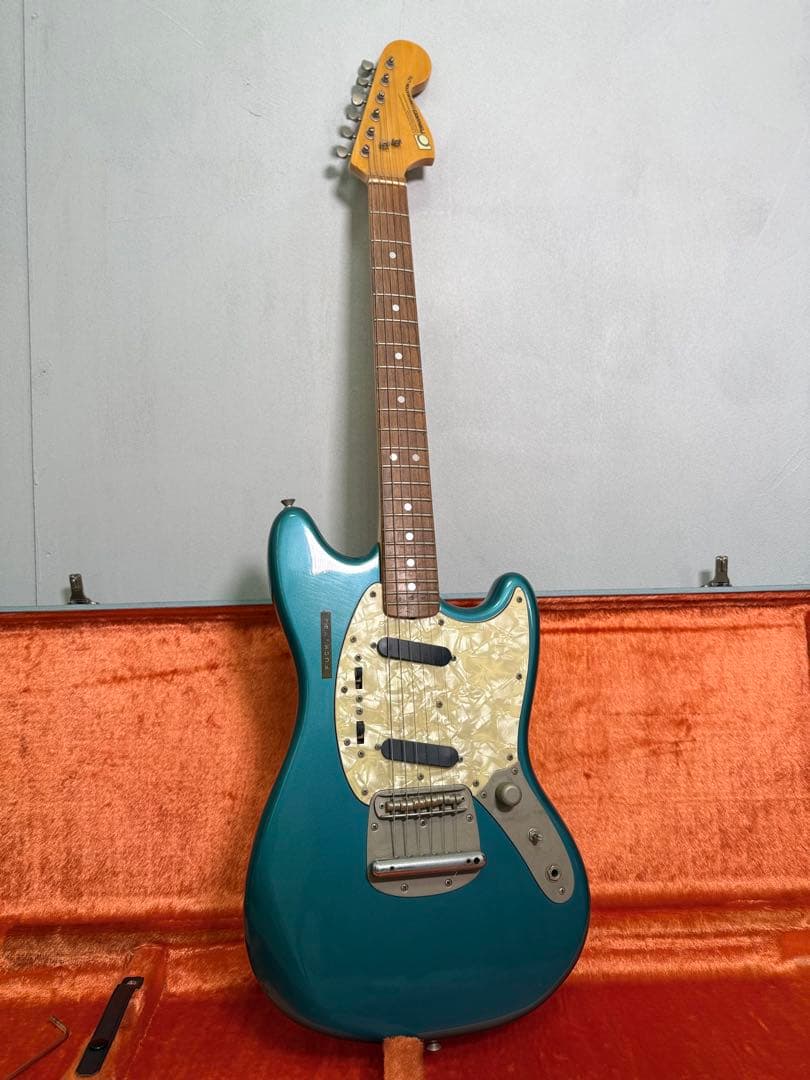 T18 フェルナンデス1970´年代 「石ロゴ」ムスタングモデル エレキギター