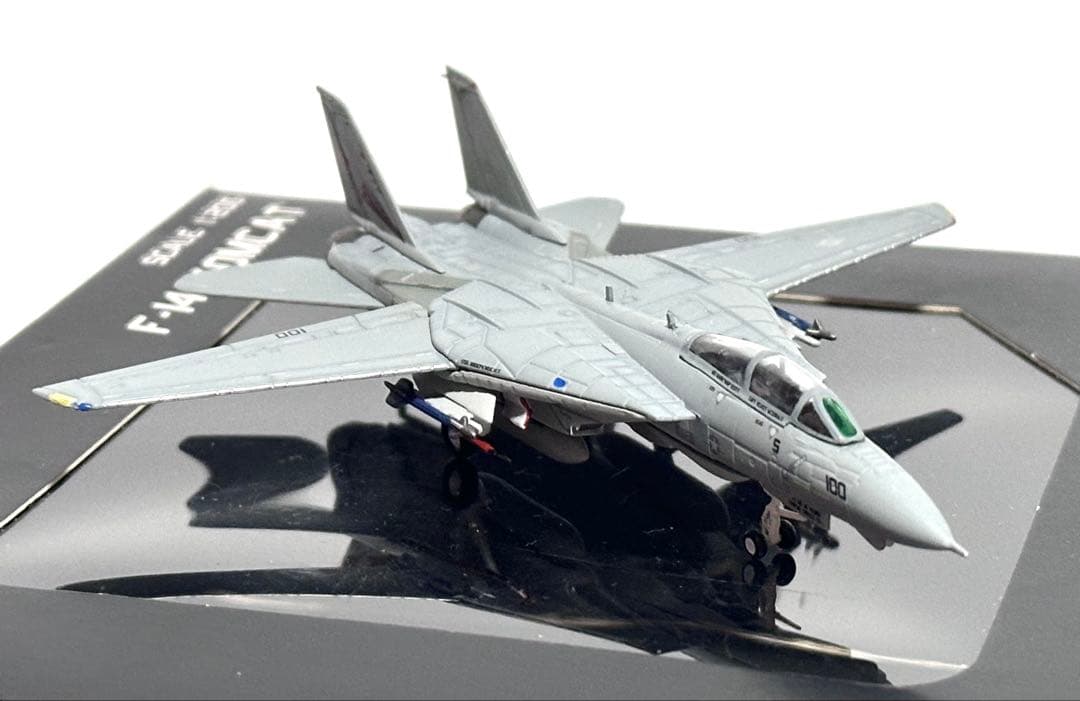 hogan 1/200 F-14A VF-154 ブラックナイツ CV-62 - メルカリ