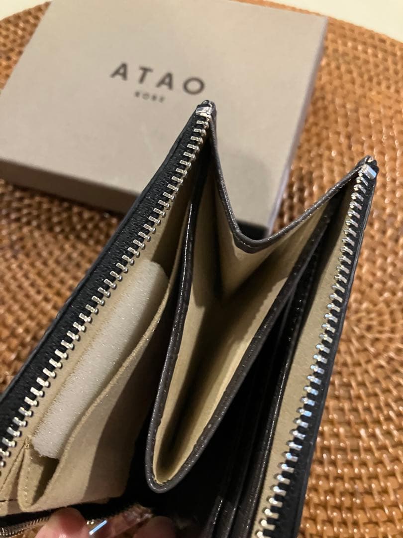 アタオ　ケース チェスレリーフ