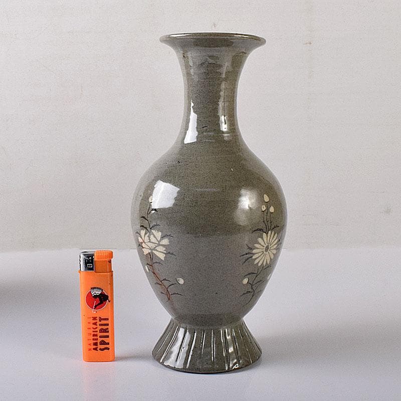 韓国美術　高麗窯　韓萬亀作　高麗青磁象嵌瓶　共箱　C　7557