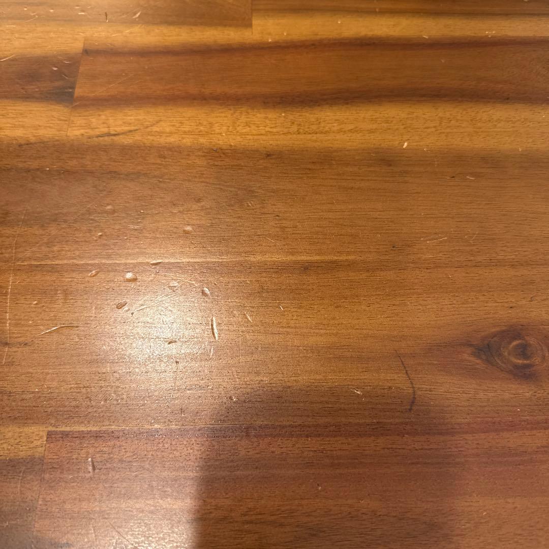 スウェラ　ダイニングテーブル