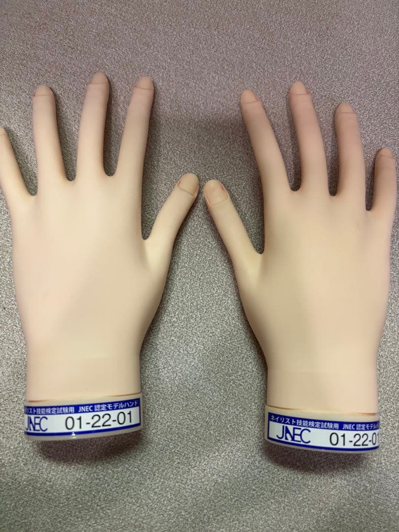 JNEC認定モデルハンド 両手 - メルカリ