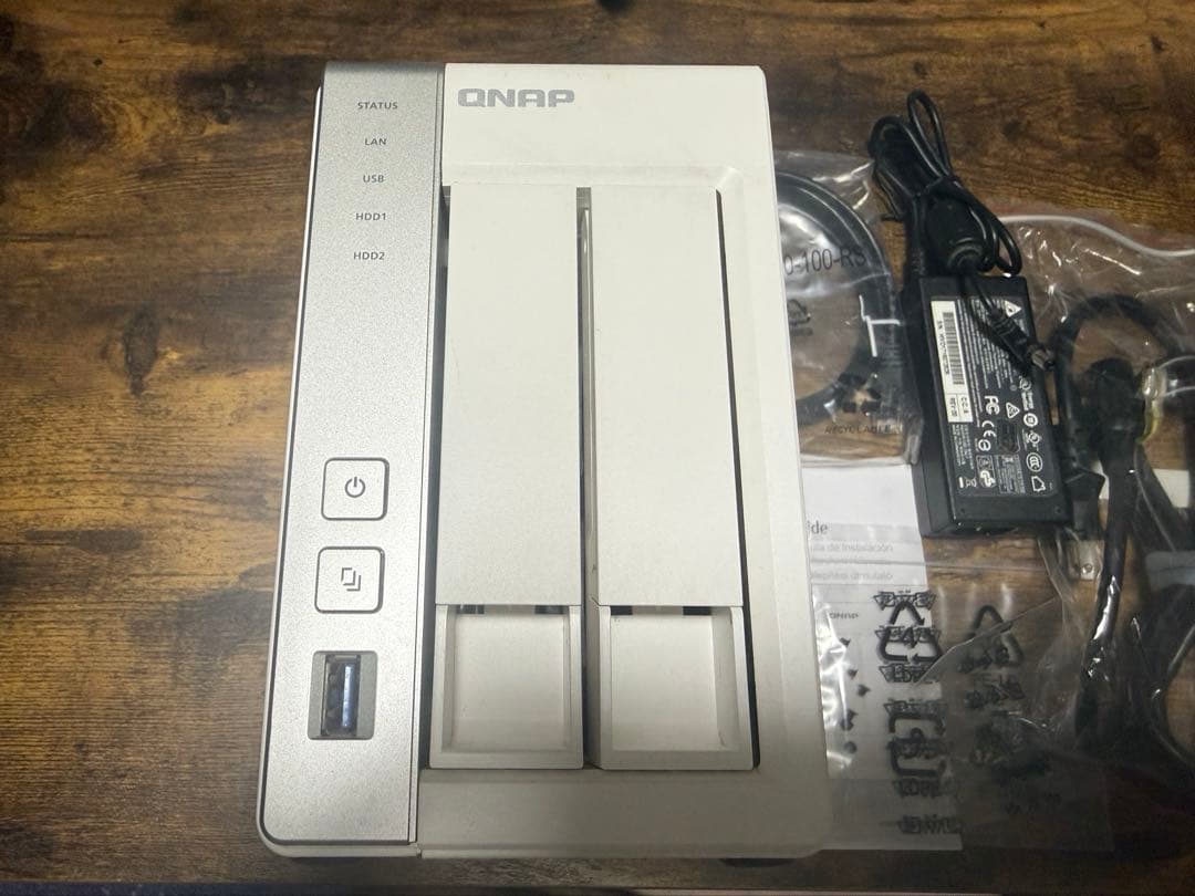 QNAP 2ベイNAS USB 3.0ポート付き TS-231P QNAP 2ベイNAS USB 3.0