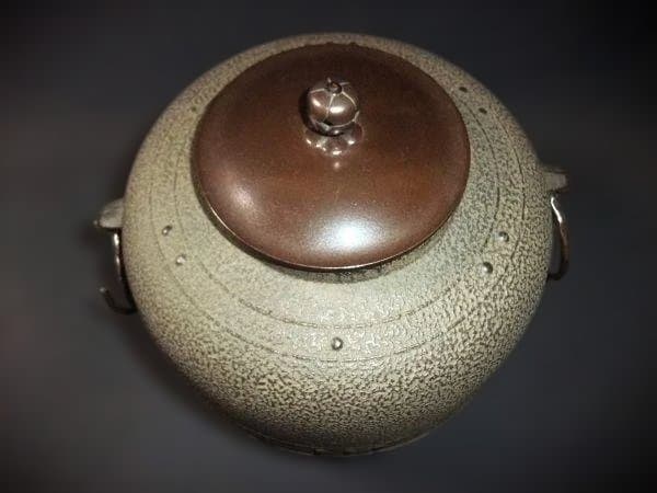 茶釜 万代屋釜 釜師「西向竹軒」作 西向竹軒 鉄製 風炉釜 鉄釜 - メルカリ