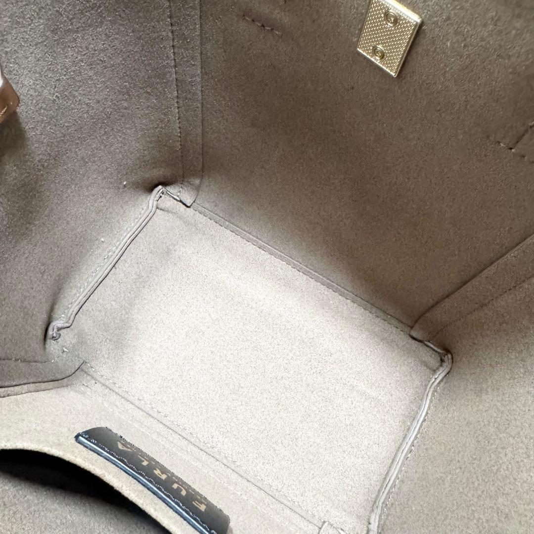 フルラ NET ミニ ショルダーバッグ シボ革 ターンロック ボルドー スエード