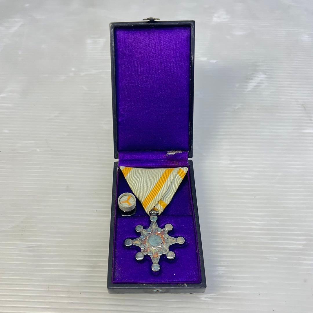 勲八等瑞宝章 勲章旧日本軍 勲章 ケース付き