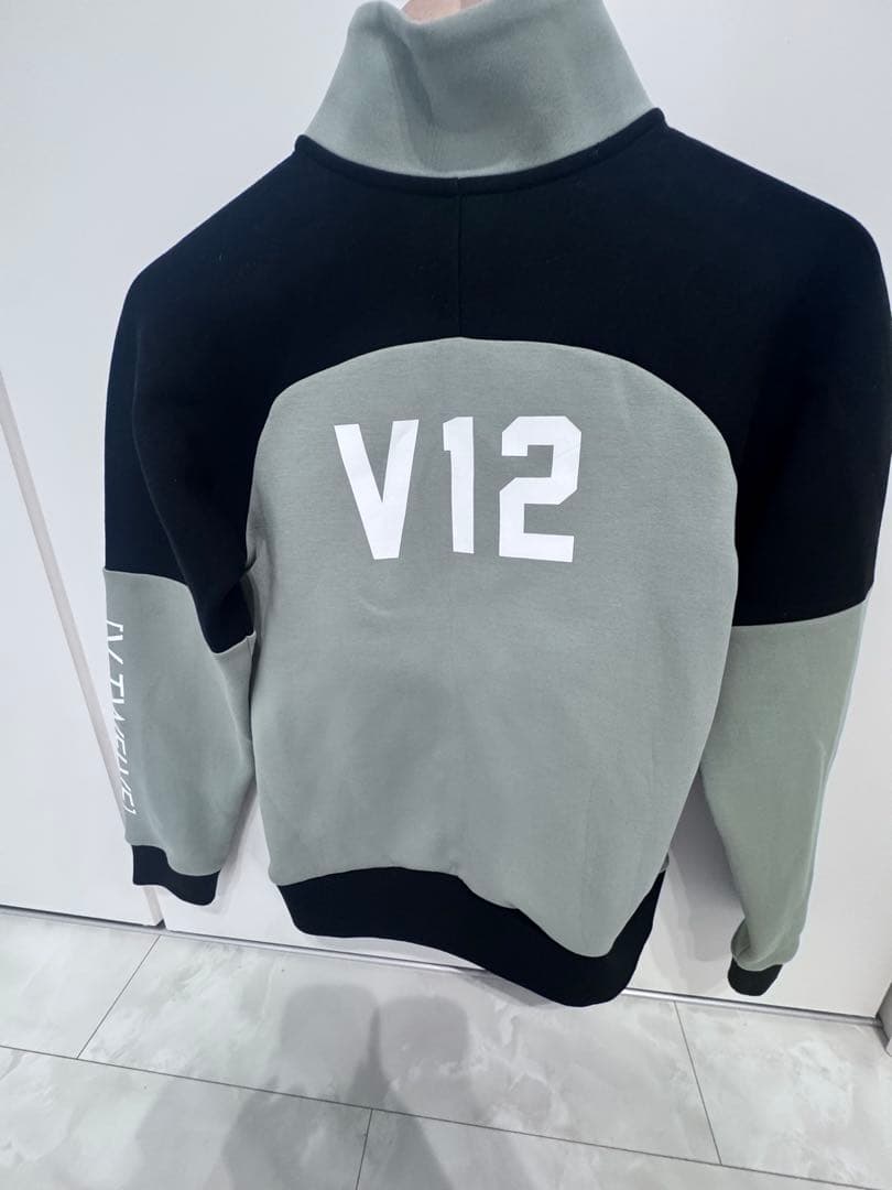 V12 ハーフジップ ゴルフジャケット グレー/ブラック