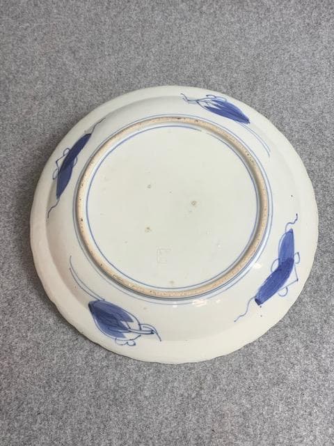 伊万里 草木文 色絵 かぶと大皿 [B31438]