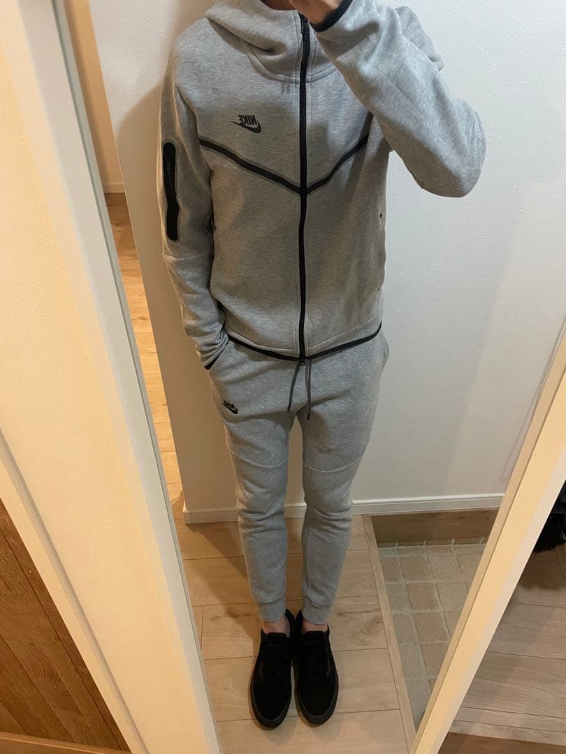 ナイキテックフリース　セットアップ　上下　グレー　サイズS 国内正規品