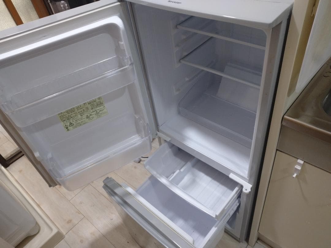 シャープ・冷凍・冷蔵庫　SJ-D14C-S 2017年製 シャープ SJ-D14C-S [シルバー系] 価格比較 - 価格.com