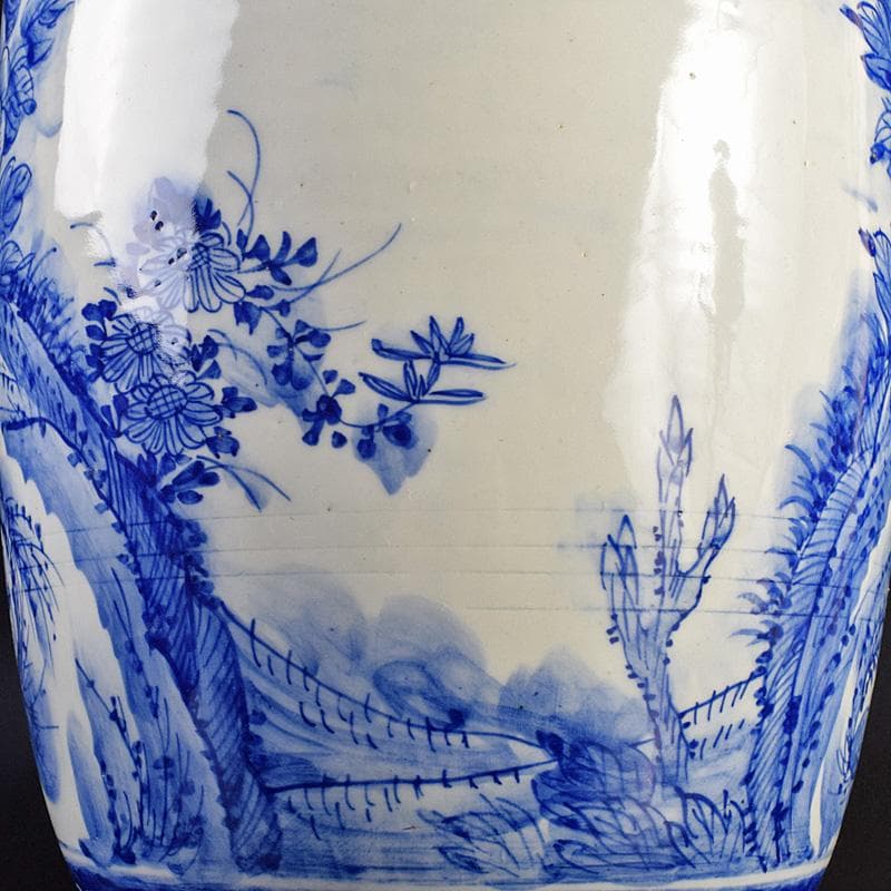 瀬戸焼　古瀬戸　染付　牡丹文　花口大瓶　唐木台・時代箱付　G　R8765B