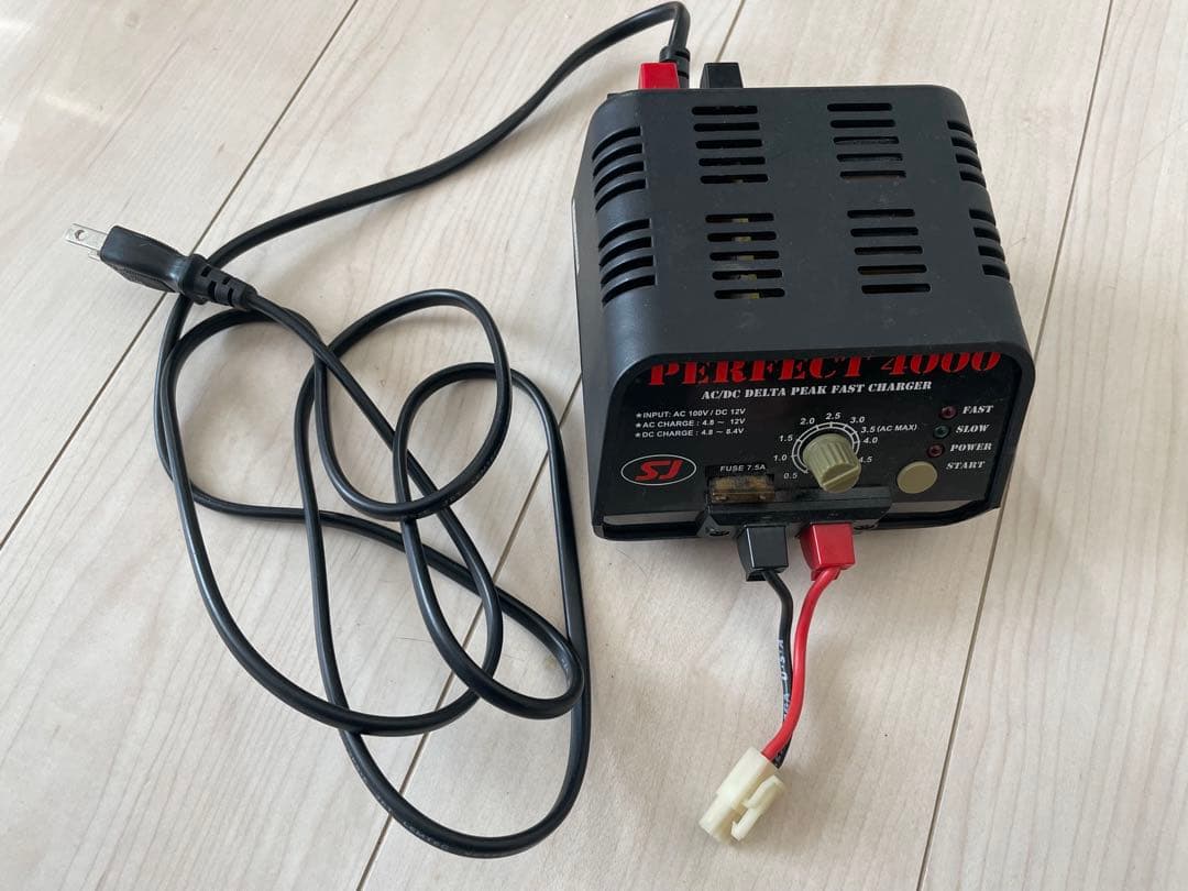 タミヤダートスラッシャーセット（バッテリー、充電器、プロポ、ハイパーモーター付）