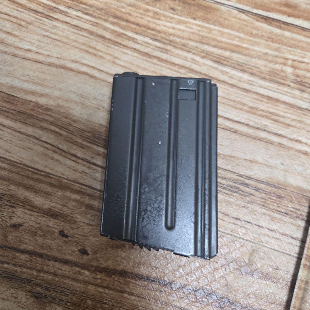 東京マルイ電動ガン コルトM16A2　マガジン付