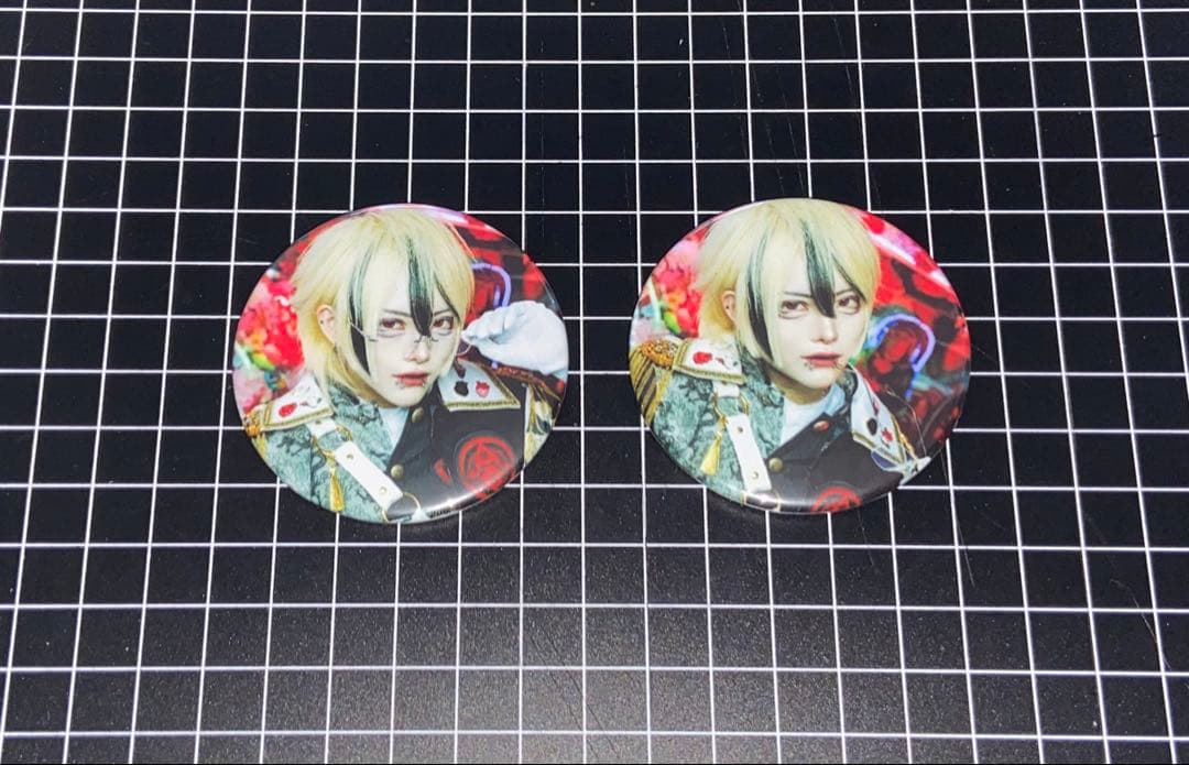 マーキュロ 珖夜ゼラ 缶バッチ 2個セット - メルカリ