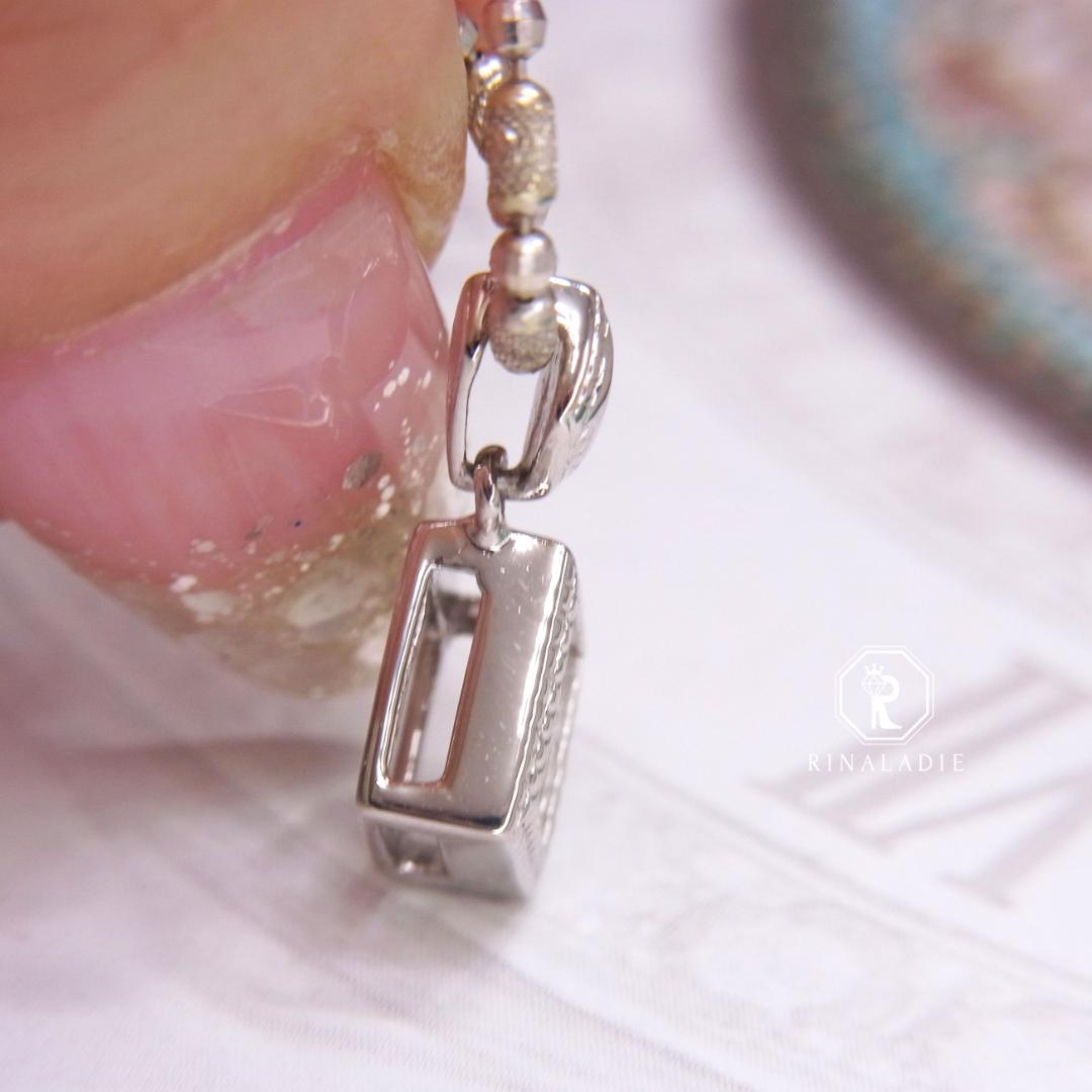 Pt900天然ダイヤモンド☆プリンセスカットミステリーのミル打ち