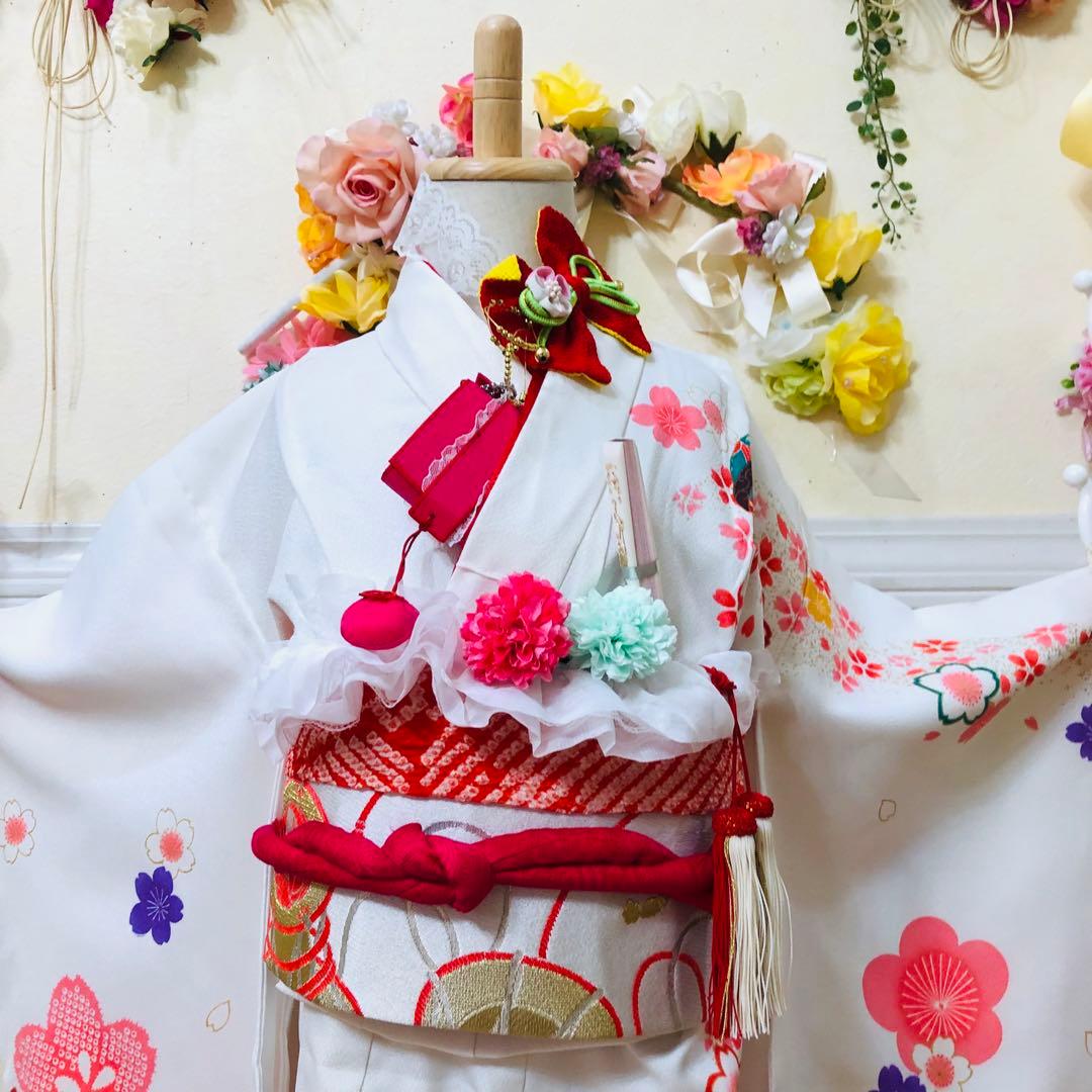 七五三七歳‼️貴重白地⭐︎手毬桜太鼓しほり柄⭐︎金彩箔煌びやか際立つ安心フルセッ逸品