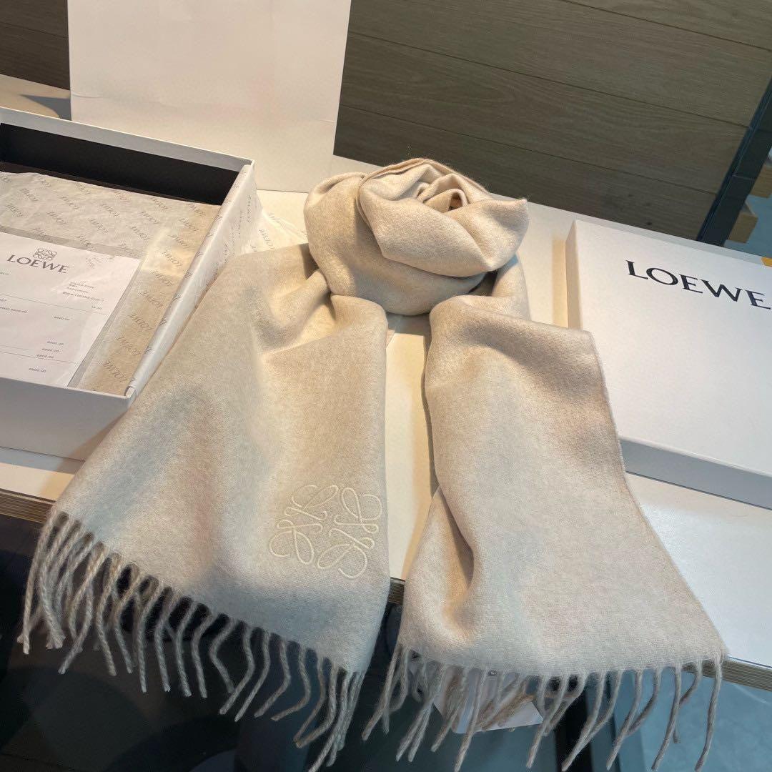 ロエベ マフラー ベージュ カシミヤ フリンジ付き 35×180cm - メルカリ