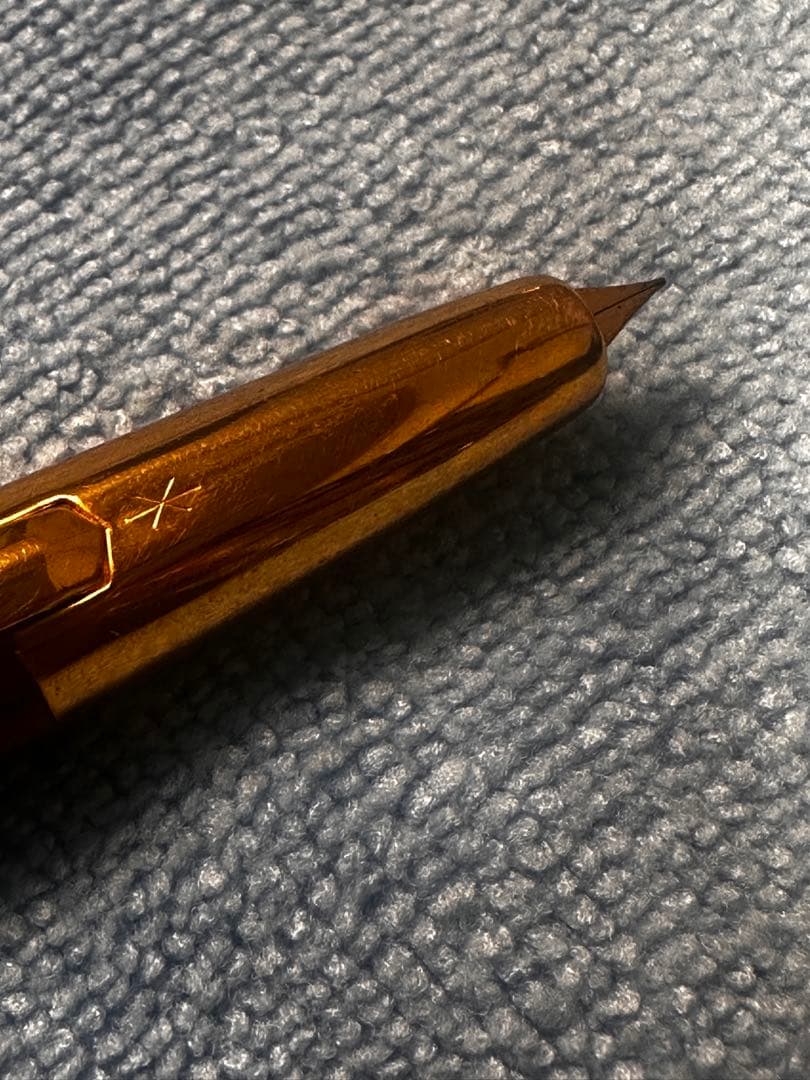 PILOT キャップレス 万年筆／14K 金ペン先／トヨタ刻印／ノック式 日本