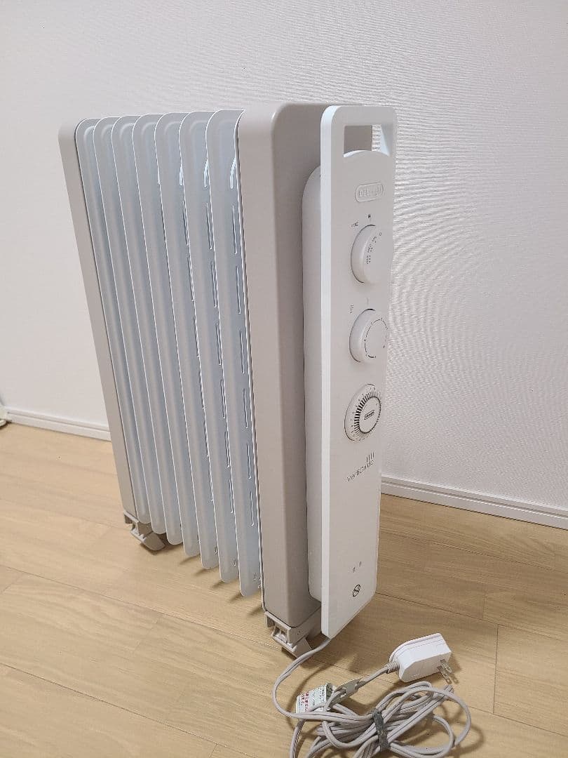 DeLonghi VertiCaldo オイルヒーター RHJ21F0812