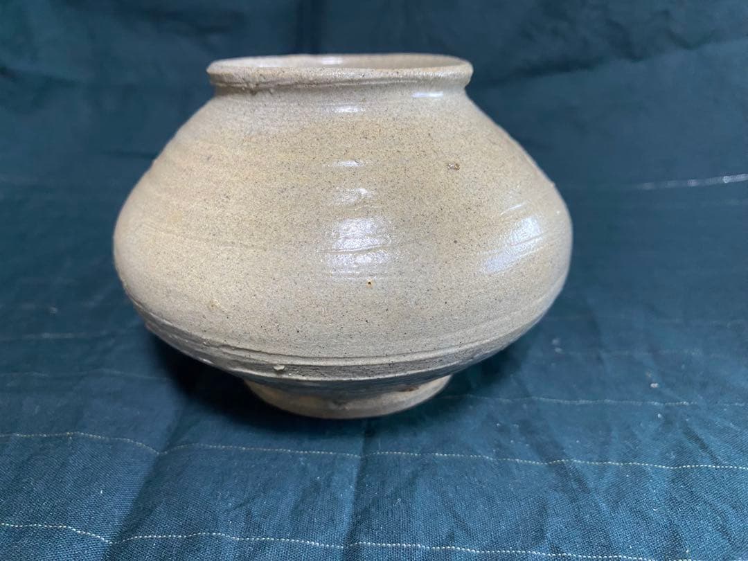 李朝　そろばん型壺