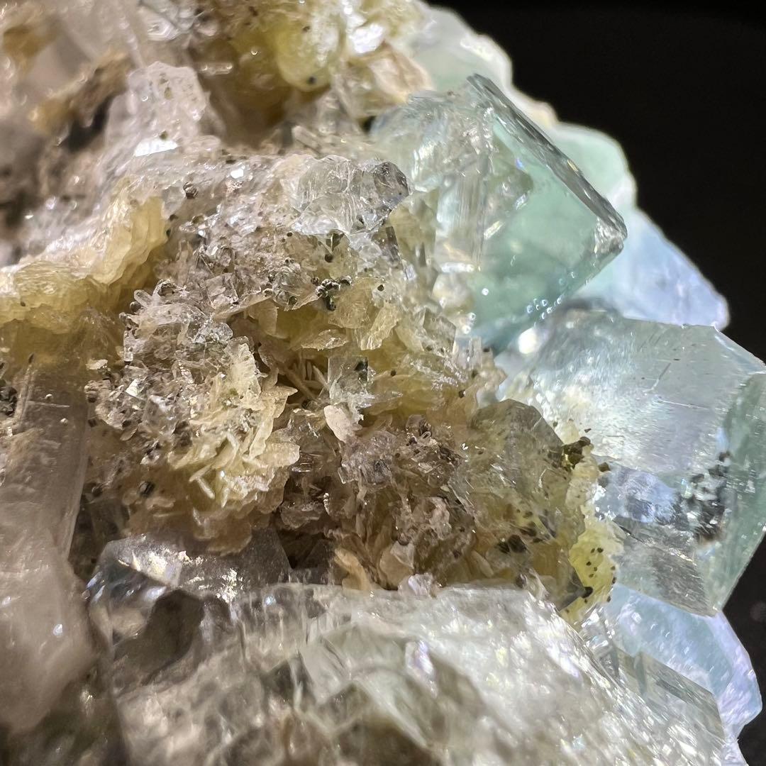 ヤオガンシャン「白群」ウィンドウ「白緑」フローライト