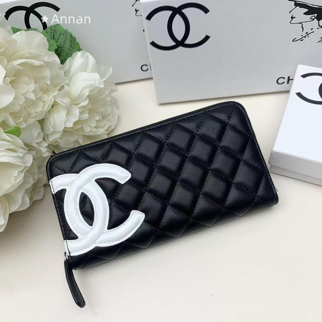 Chanel キルティング ブラック 二つ折り財布 - メルカリ