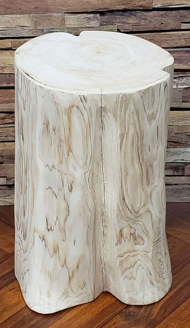 檜根元フリル丸太椅子