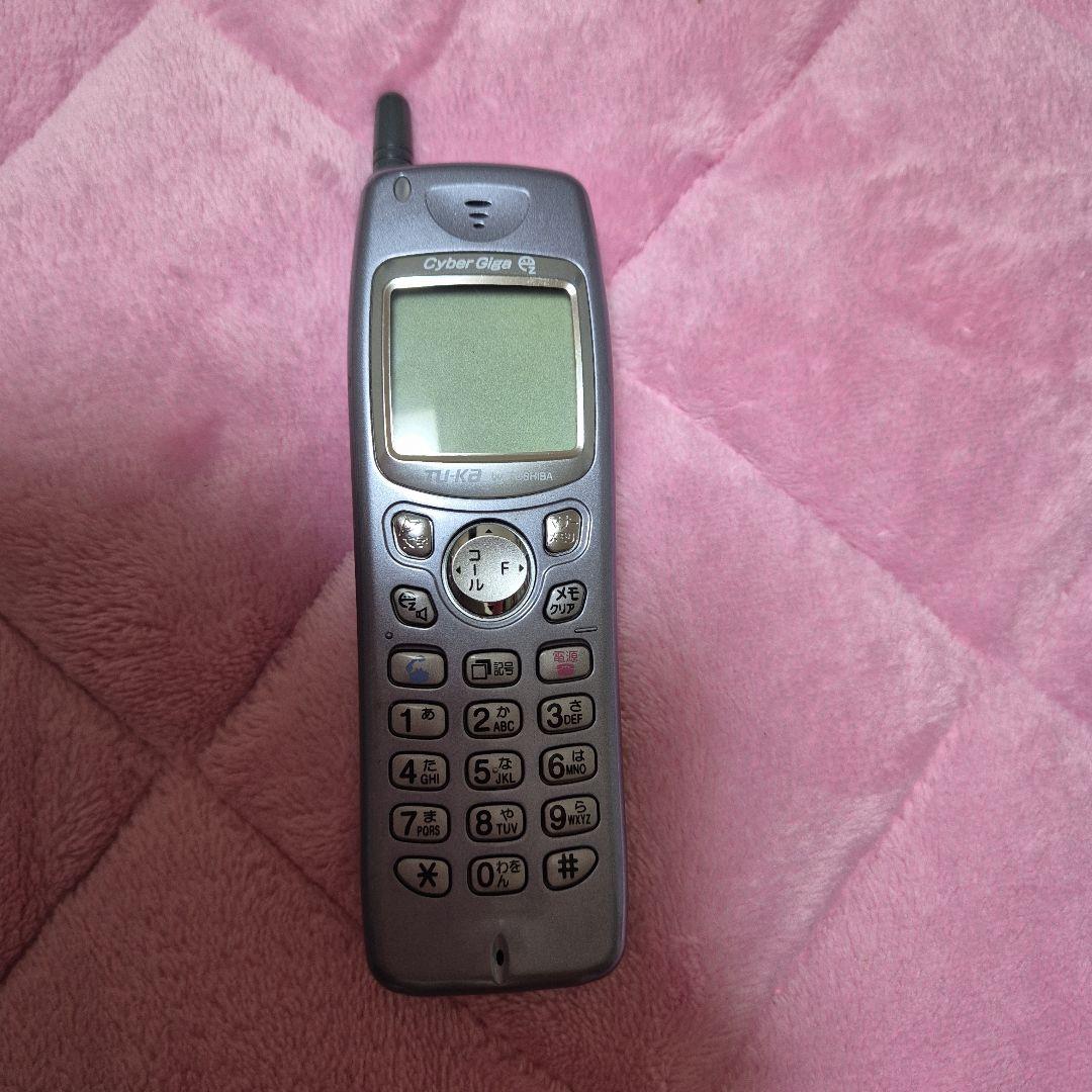 貴重】携帯電話 TU-KA TT03Z 浜崎あゆみ モデル 激レア ジャンク 携帯